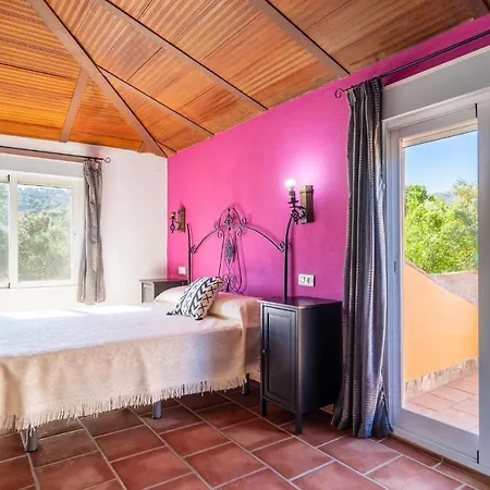 Vakantiehuis In With House A Mountain View *